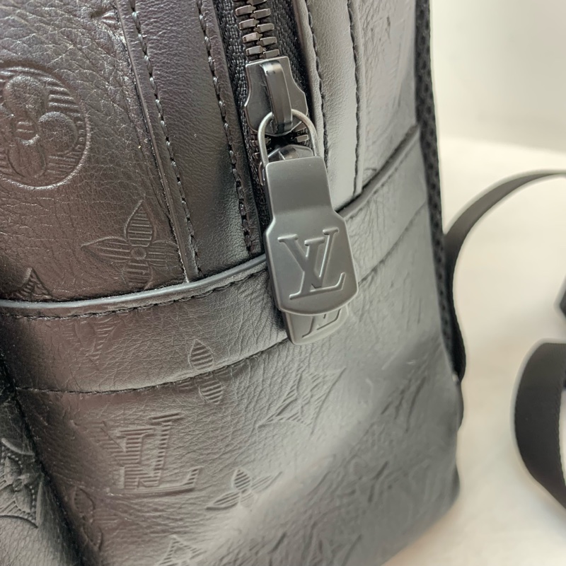 LV Discovery Backpack LV男士背包-7