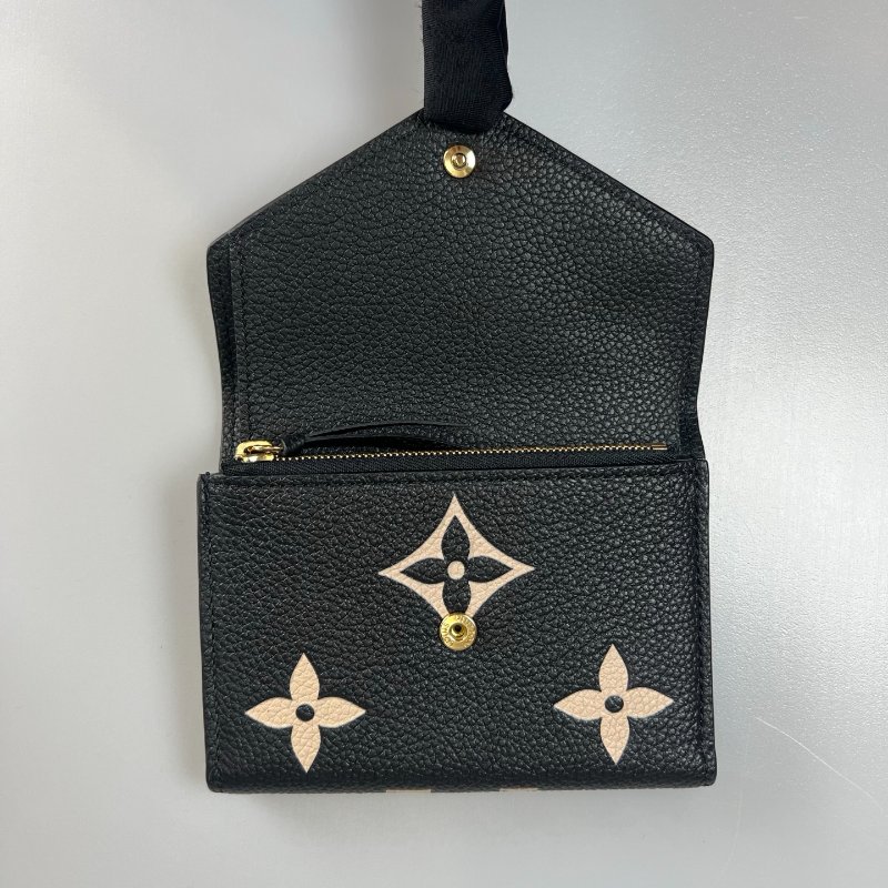LV M80968/晶片款 黑皮革壓紋Victorine三折短夾-6