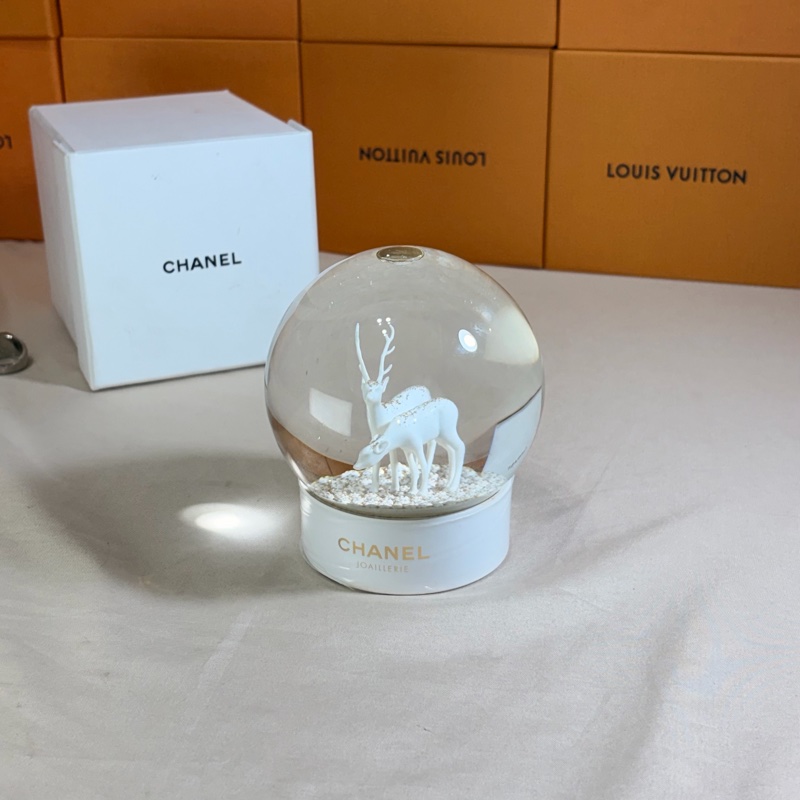 ✨超級好看 閒置品 香奈兒 Chanel 超美限量馴鹿水晶球-5