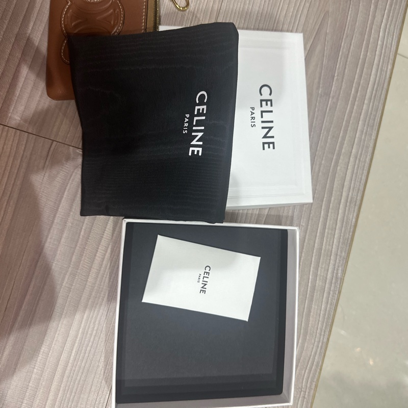 Celine 小牛皮大logo 拉鍊零錢包8新-13