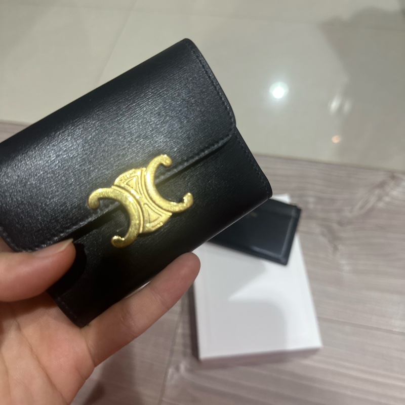 Celine 黑金2用式短夾8新-11