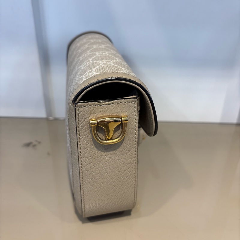 Gucci 燕麥色Horsebit1955肩斜背包-4