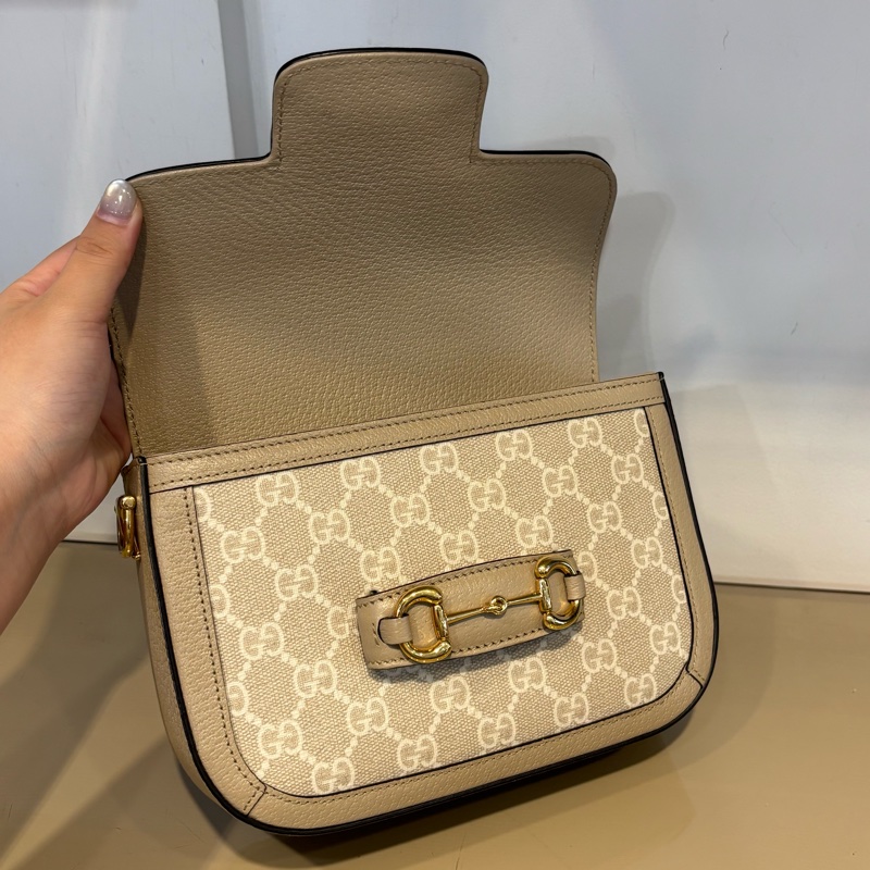Gucci 燕麥色Horsebit1955肩斜背包-7