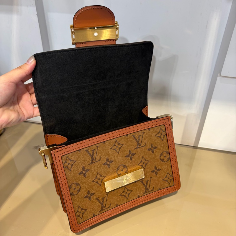 LV Mini Dauphine 肩斜背包M45959-7