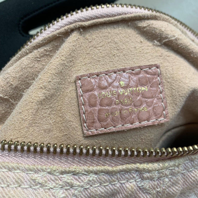 Louis Vuitton LV 路易威登粉紅色牛仔丹寧斜孭袋-36