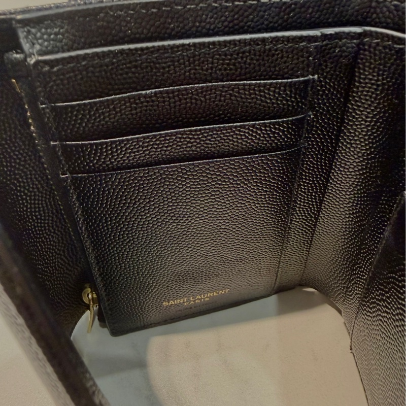 CASSANDRE SAINT LAURENT MATELASSÉ絎縫小型信封錢包-1