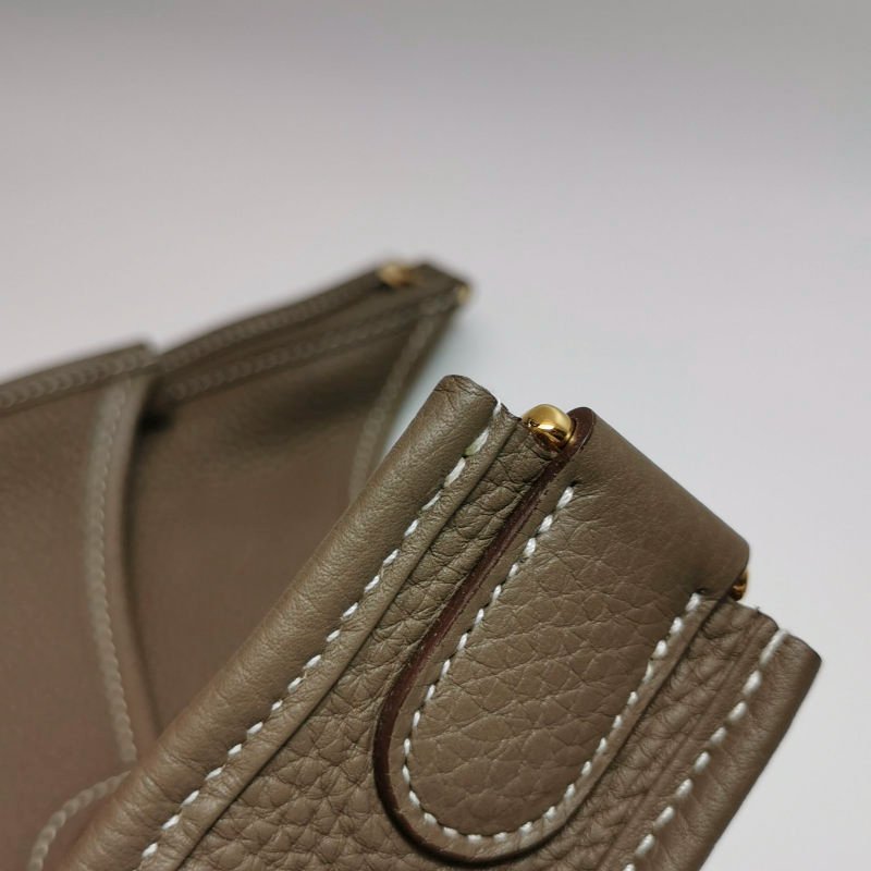Hermes Evelyne29鏤空肩背包Clemence(TC)牛皮金扣18etoupe大象灰Y刻-18