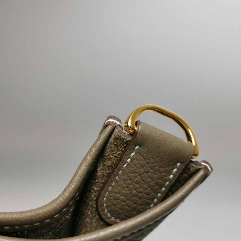 Hermes Evelyne29鏤空肩背包Clemence(TC)牛皮金扣18etoupe大象灰Y刻-20