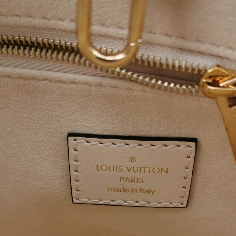 Louis Vuitton (LV) Onthego小號牛皮壓花老花手提包晶片款-7