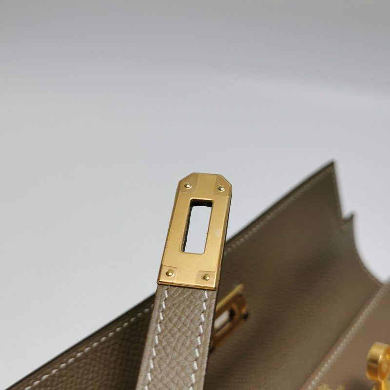 Hermes Kelly凱莉包大純色旋扣皮夾Epsom牛皮金扣18etoupe大象灰C刻-11