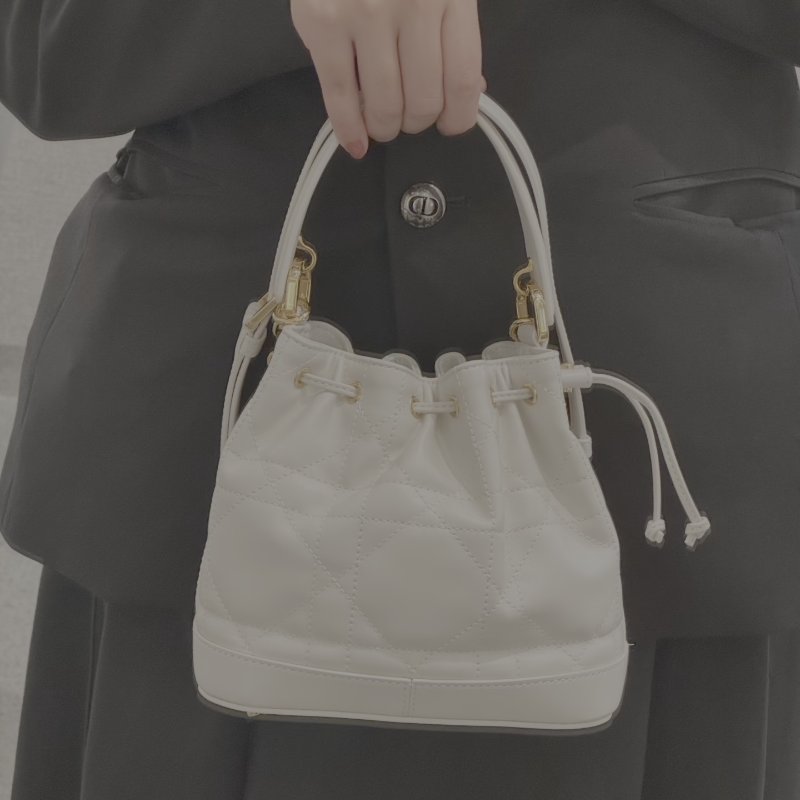 DIOR 奶白色金扣Jolie藤格紋 手提肩背水桶包 17.5*16*11 98新配件塵袋-0