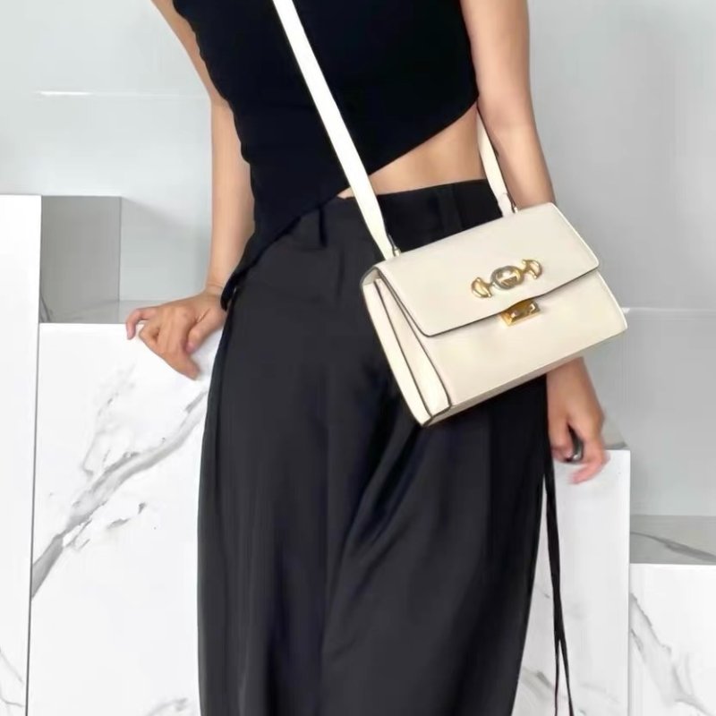 ️Gucci zumi小號 白色牛皮肩背斜背包 24*17*7cm 99新配件塵袋盒子-0