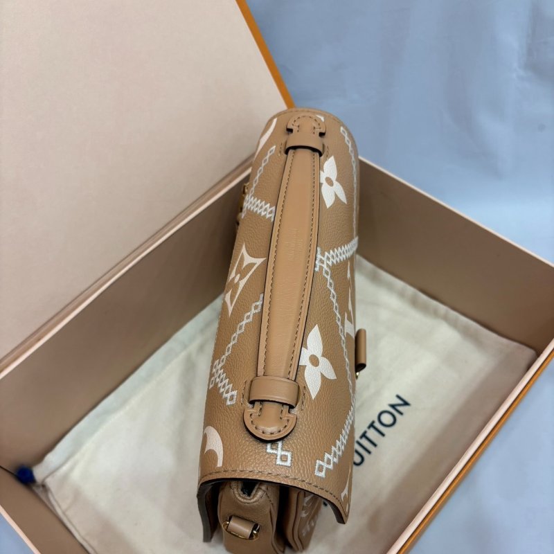 LV Pochette Metis郵差包 芯片款 奶茶色 25*19*7 98新配件塵袋盒子-4