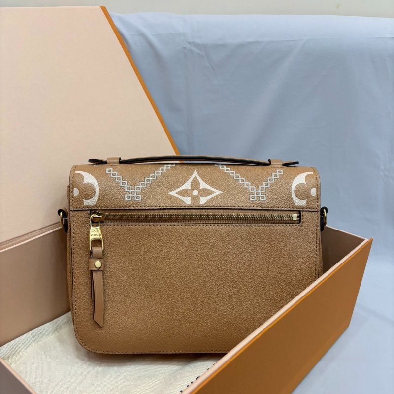 LV Pochette Metis郵差包 芯片款 奶茶色 25*19*7 98新配件塵袋盒子-7