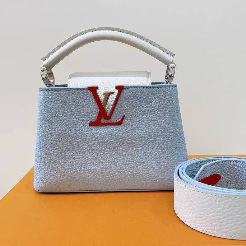 LV Capucines mini馬卡龍藍拼白色 寬肩帶 20*13.5*8 99新配件塵袋-0