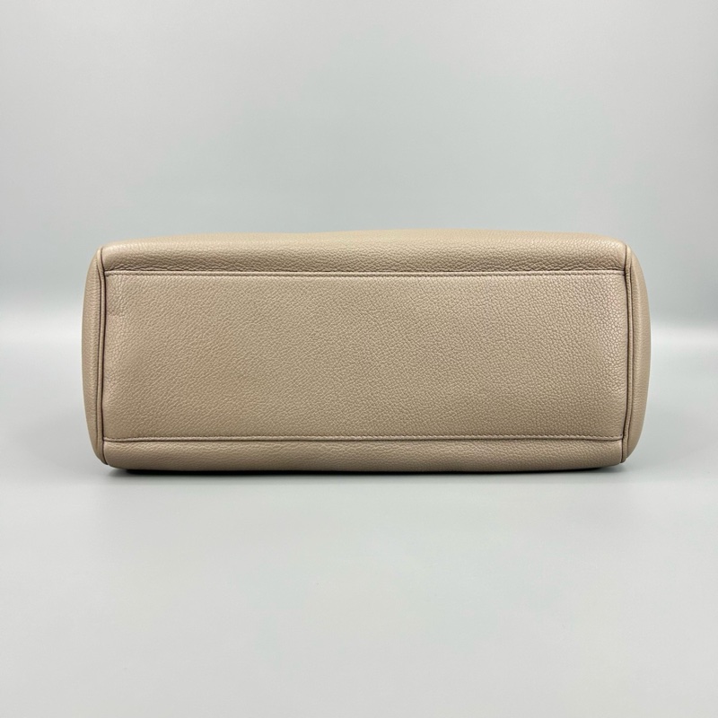Celine 賽琳 soft16大象灰荔枝紋全皮單肩包-4