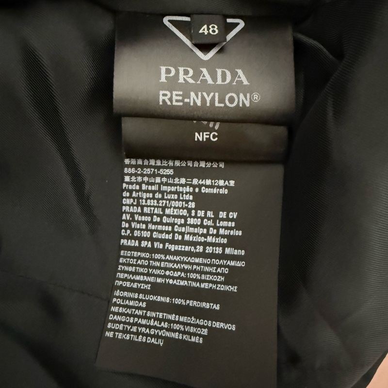 Prada black re-nylon logo vest 48 馬甲-5