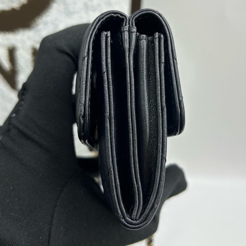 Chanel 香奈兒 21C mini woc 黑金 雕花扣 羊皮 單肩斜挎包 。-2