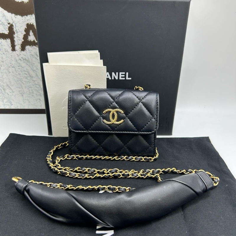 Chanel 香奈兒 21C mini woc 黑金 雕花扣 羊皮 單肩斜挎包 。-7