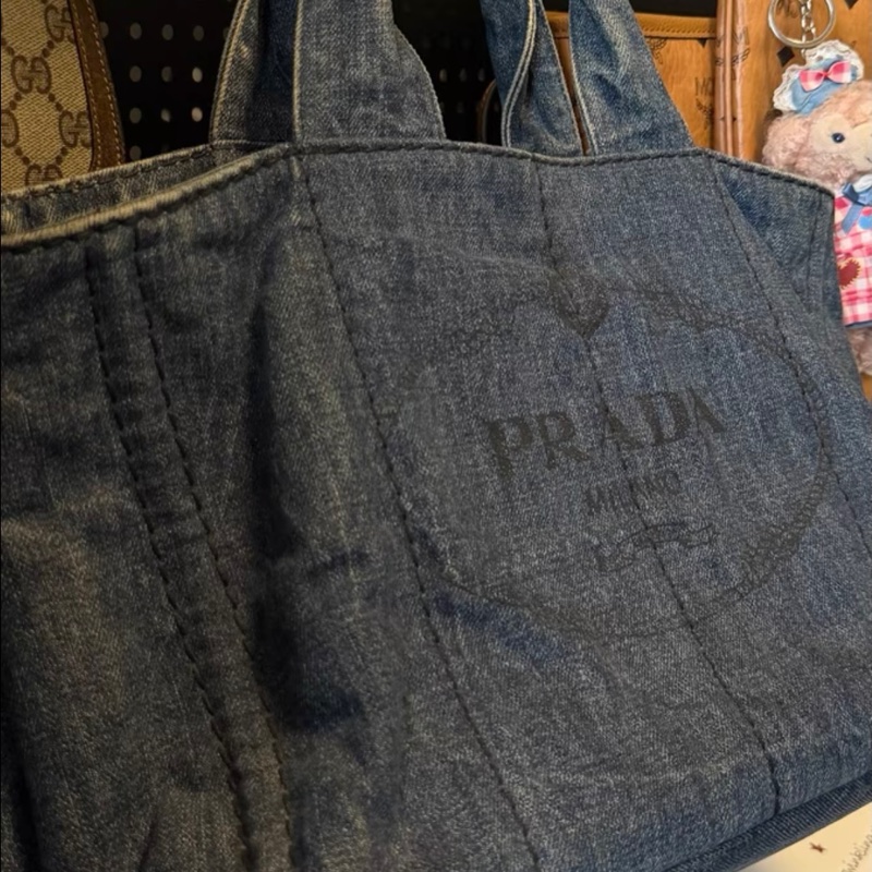 Prada大號牛仔沙灘包-10