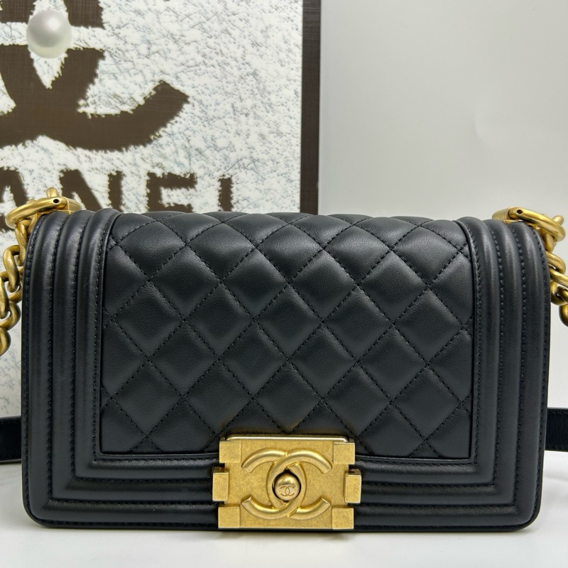 Chanel/香奈兒 黑金光面牛Leboy 小號-0