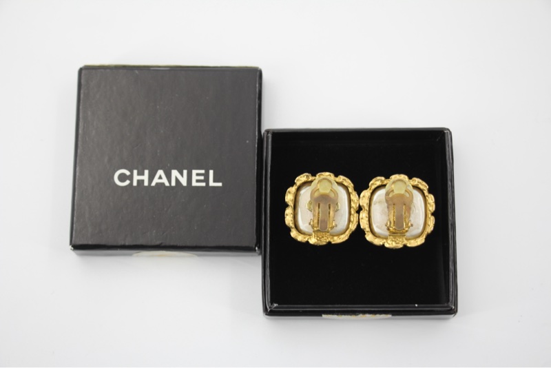 Chanel Vintage 91 仿珍珠正方形鍍金耳環-11