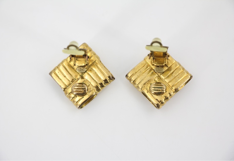 Chanel Vintage 96P 鍍金菱形金色耳環-6