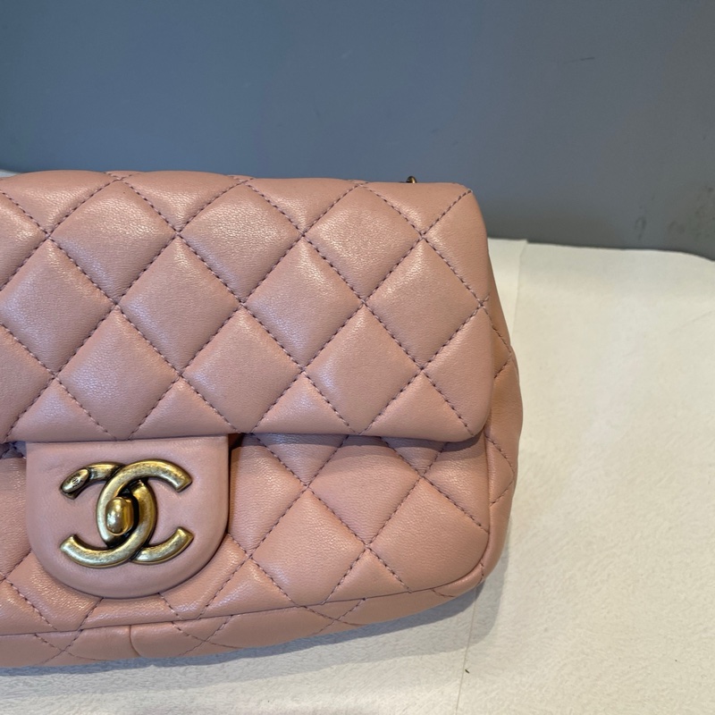 Chanel 香奈兒 櫻花粉色金扣14K羊皮季節款cf鏈條包20*12*5-4