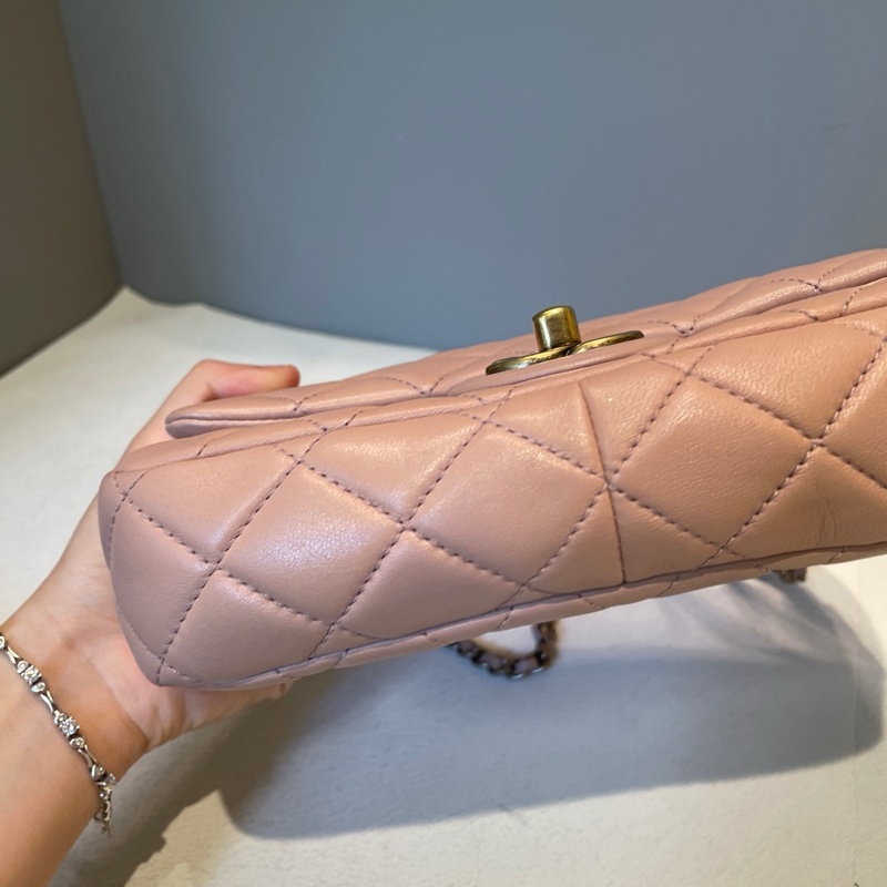 Chanel 香奈兒 櫻花粉色金扣14K羊皮季節款cf鏈條包20*12*5-8
