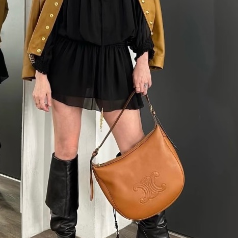 CELINE賽琳焦糖色浮雕凱旋門Heloise Hobo中號現貨-8