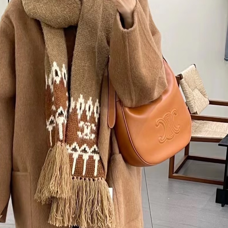 CELINE賽琳焦糖色浮雕凱旋門Heloise Hobo中號現貨-31