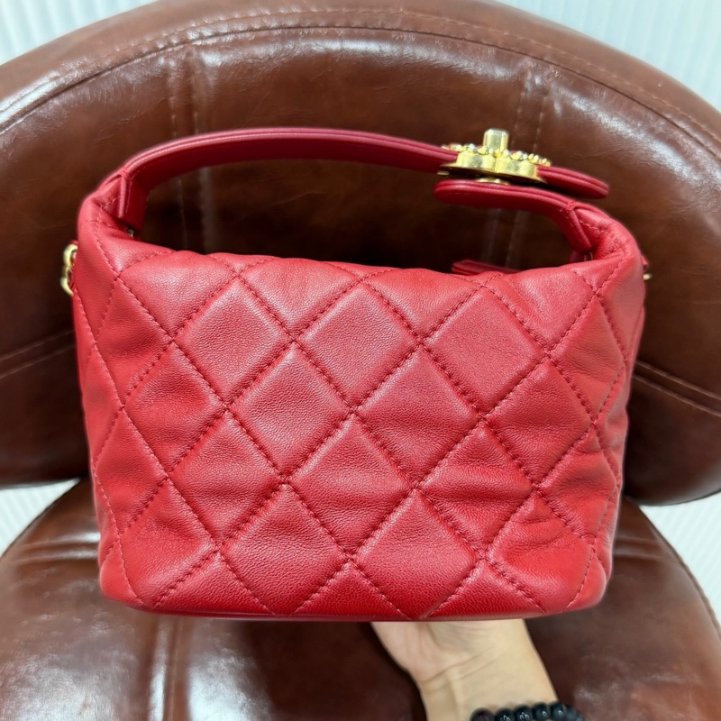 CHANEL 香奈兒 19bag Hobo 飯盒鏈條包 紅色菱格紋金扣羊皮-2
