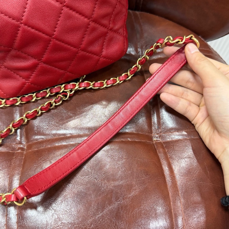 CHANEL 香奈兒 19bag Hobo 飯盒鏈條包 紅色菱格紋金扣羊皮-6
