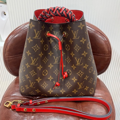 LV 路易威登 Neonoe 經典老花紅水桶 帶編織手柄