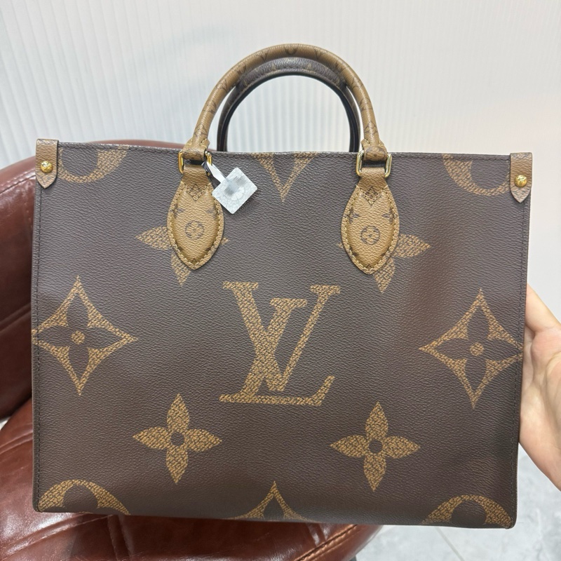LV 路易威登 ONTHEGO 托特包 中號雙面焦糖芯片款-1