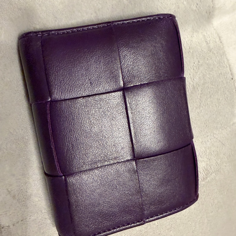 二手 Bottega Venetia 寶緹嘉 大編織 羊皮紫色三折短夾 💜-1
