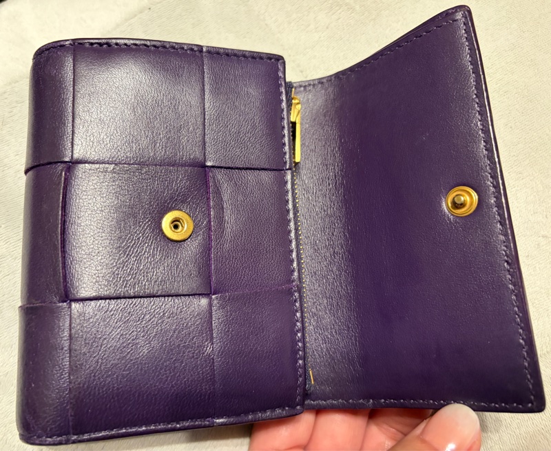 二手 Bottega Venetia 寶緹嘉 大編織 羊皮紫色三折短夾 💜-3