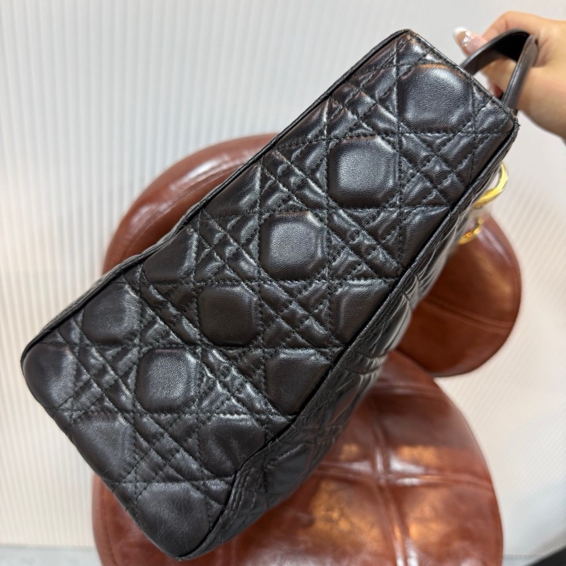 Dior 迪奧 Lady 七格戴妃 有長肩帶 黑金羊皮-8