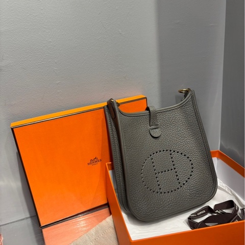 近全新B刻🌟Hermes Evelyne Mini 積雨雲灰 E16 0L Gris Meyer｜Classic Trend CT精品｜台北東區實體