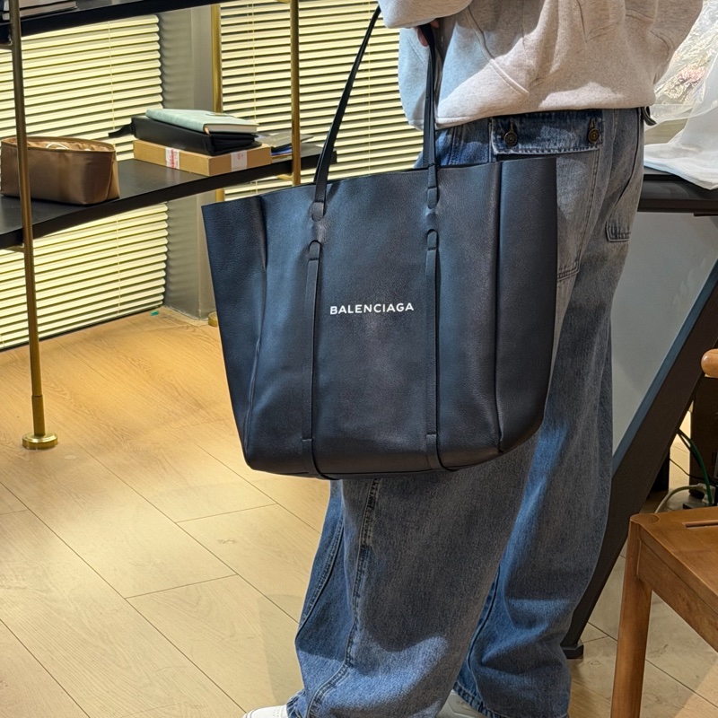 Balenciaga • 巴黎世家黑色牛皮托特包 🈶鏡子-1