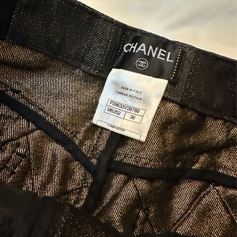 Chanel 36 黑色菱格紋短褲-9