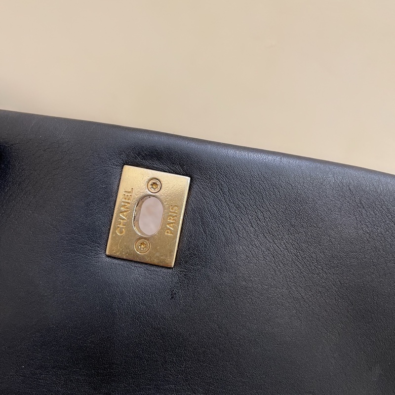 Chanel 黑金牛皮口蓋包可斜挎手提肩背 鐳射碼29開-10