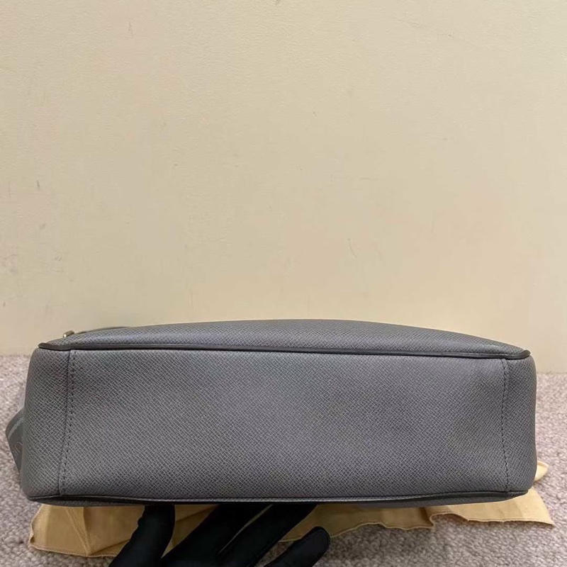 Louis Vuitton 路易威登 男士單肩包 大象灰牛皮-6