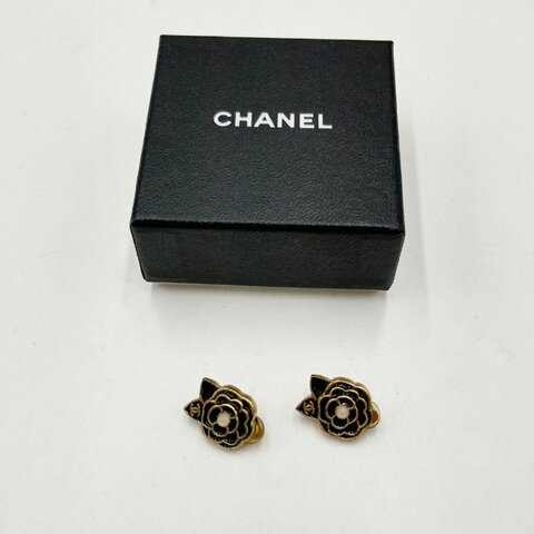 M0003 Chanel山茶花耳夾