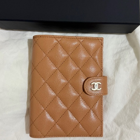 Chanel 護照夾（皮夾）