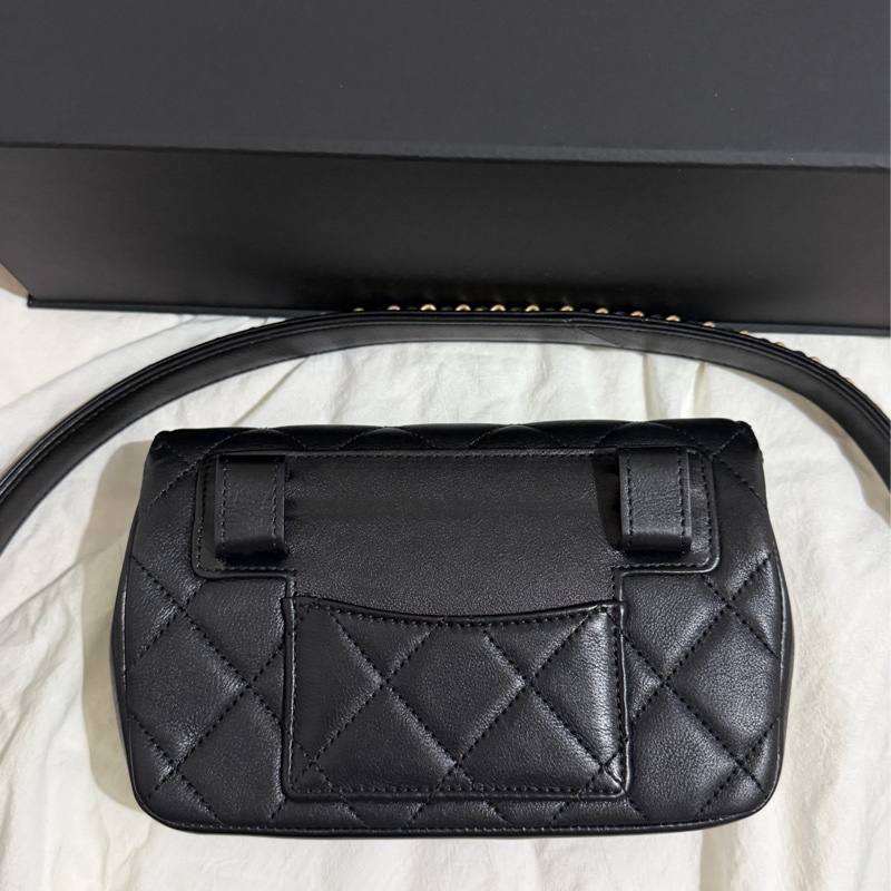 Chanel 限量絕版腰包-1