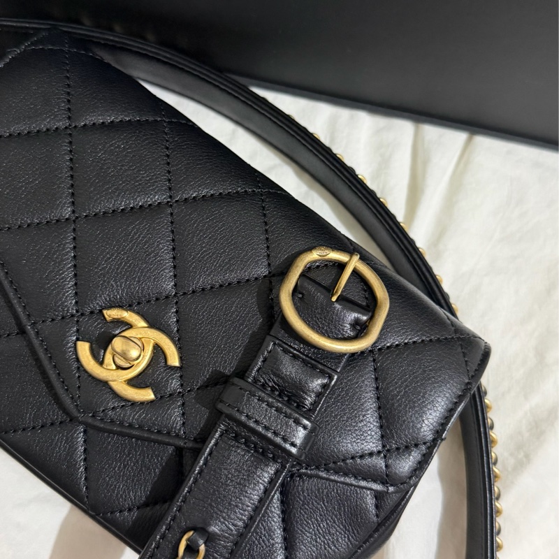 Chanel 限量絕版腰包-8