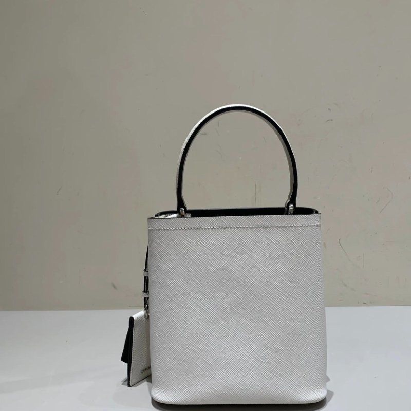 PRADA Panier水晶花卉水桶包 小號 牛皮 18×10.5×17cm 98新配件肩帶 保卡 塵袋-6