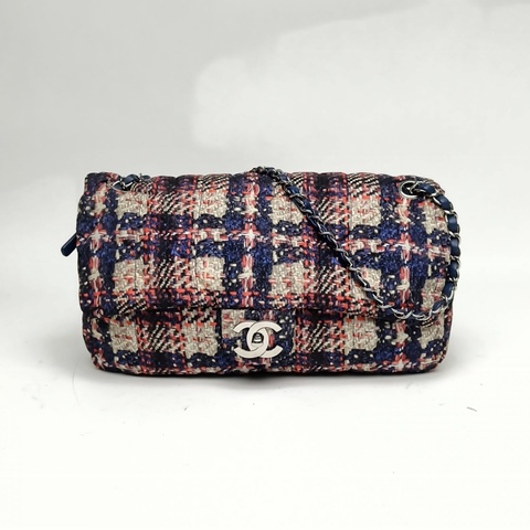 CHANEL 拼色尼龍18開銀扣滑雪系列CF口蓋包單肩包