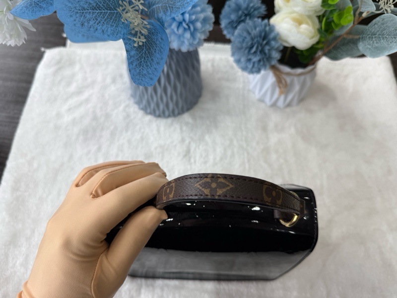 LV路易威登/Louis Vuitton 黑色漆皮-5
